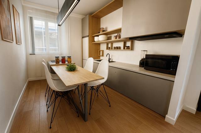 Render White Diamond: Un dialogo misurato tra materia, colore e proporzione costruisce un’atmosfera che invita a restare. Le superfici non sono soltanto decorative: riflettono, assorbono e guidano la luce nelle diverse ore del giorno. È un equilibrio utile quando si desidera un interno elegante ma non fragile o dipendente dalle mode. La luce è stata pensata per non creare riflessi fastidiosi, lasciando ogni superficie percepibile sia di giorno sia dopo il tramonto. Ogni elemento contribuisce a definire l’identità della vista 86 del portfolio White Diamond.