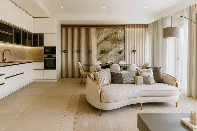 Render White Diamond: Un dialogo misurato tra materia, colore e proporzione costruisce un’atmosfera che invita a restare. Le superfici non sono soltanto decorative: riflettono, assorbono e guidano la luce nelle diverse ore del giorno. È un equilibrio utile quando si desidera un interno elegante ma non fragile o dipendente dalle mode. La luce è stata pensata per non creare riflessi fastidiosi, lasciando ogni superficie percepibile sia di giorno sia dopo il tramonto. Ogni elemento contribuisce a definire l’identità della vista 104 del portfolio White Diamond.