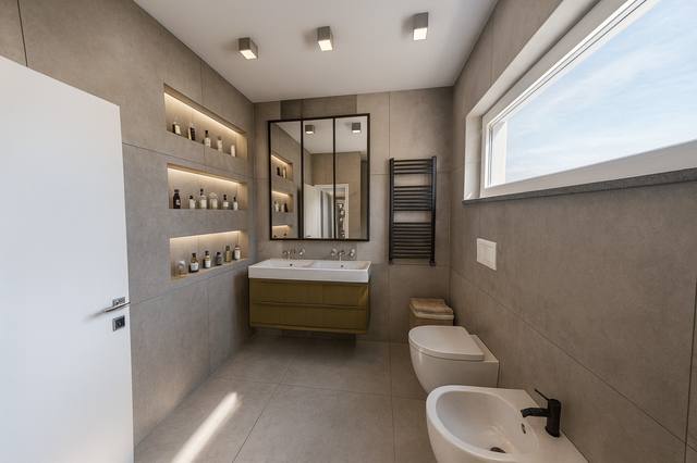 Render White Diamond: La luce radente accarezza le superfici e porta quiete nel cuore dell’ambiente. La scelta di mantenere una base cromatica controllata permette a legno, tessuti e finiture di distinguersi senza creare rumore visivo. In pratica, questa soluzione rende la stanza più facile da vivere, illuminare e completare nel tempo. La composizione permette di riconoscere una funzione principale senza impedire allo spazio di accogliere altri momenti della giornata. Ogni elemento contribuisce a definire l’identità della vista 115 del portfolio White Diamond.